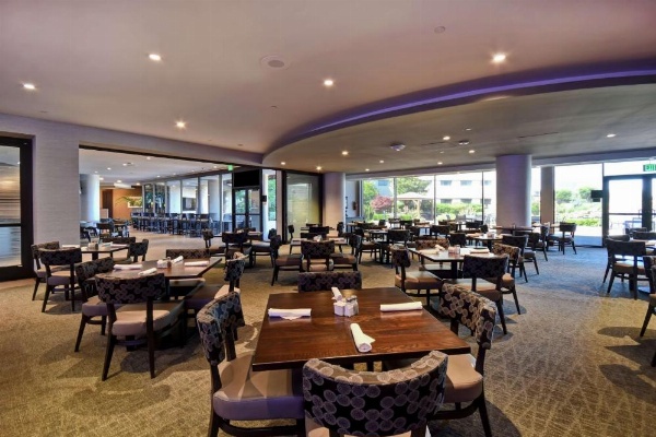 DoubleTree By Hilton Hotel Pleasanton At The Club image 29